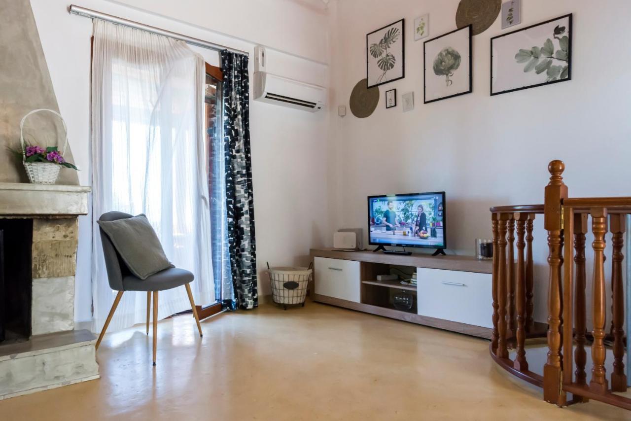 Seaside Heaven - Sunset Views Close To The Beach Apartamento Calamata Exterior foto